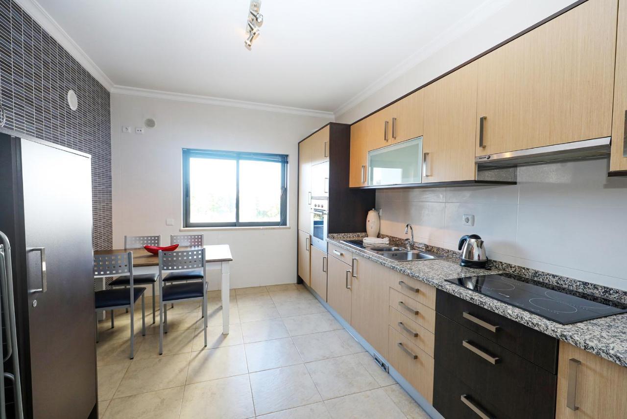 A68 - Palmeiras Paz Apartment Lagos Exterior photo