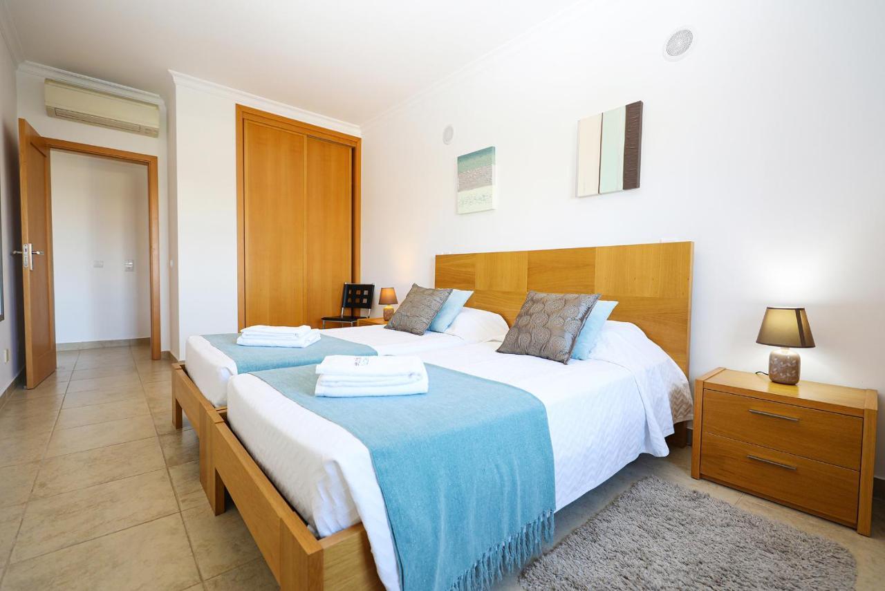 A68 - Palmeiras Paz Apartment Lagos Exterior photo